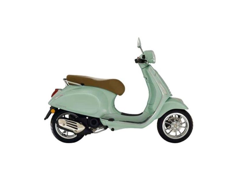 Home 16 Vespa Primavera 150 blue price in pakistan is PKR 299,000